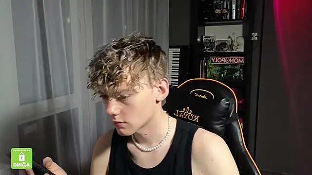 Keytaro online show from 11-10-25, 03:06