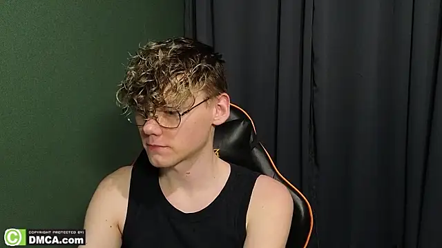 Keytaro online show from 02-13-26, 10:21