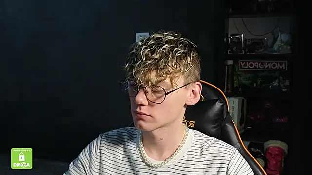 Keytaro online show from 11-28-25, 09:20