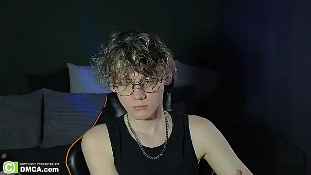 Keytaro online show from 03-04-26, 01:08