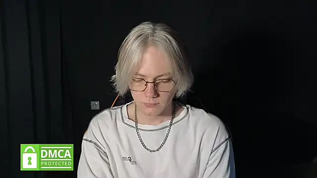 Snapshot of Keytaro chatting on 05-07-26, 03:15 Keytaro online show from 05-07-26, 03:15