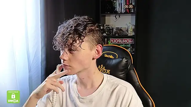 Keytaro online show from 12-14-25, 10:43