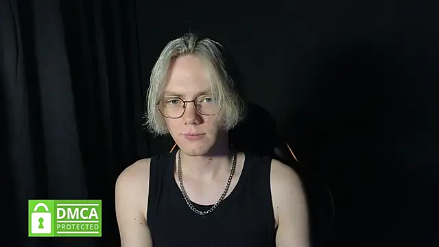 Snapshot of Keytaro chatting on 05-30-26, 04:12 Keytaro online show from 05-30-26, 04:12