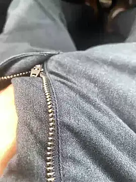 Leoartavia online show from 12-27-24, 06:20