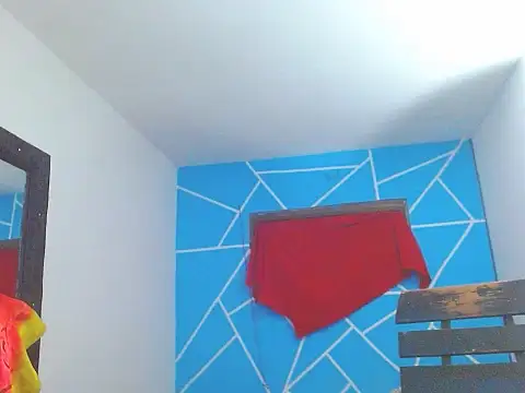 aranza ts online show from 11-04-25, 05:22