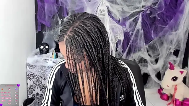 Marce 22 online show from 10-21-25, 04:17