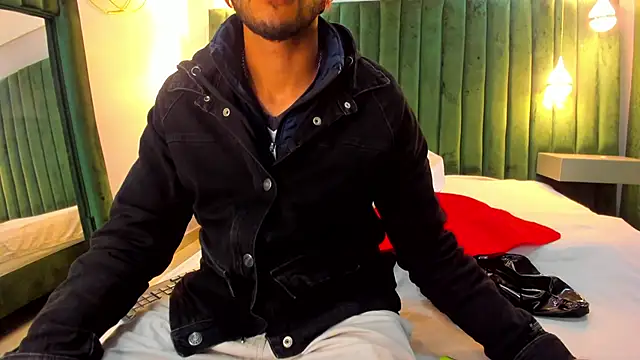 Snapshot of Devil_Smoke_ chatting on 09-09-25, 12:14 Devil Smoke online show from 09-09-25, 12:14