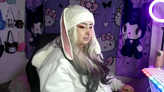 lussyevans24 online show from 09-17-25, 06:15