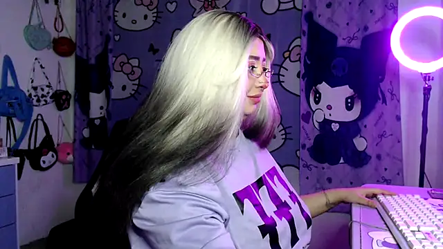 lussyevans24 online show from 03-17-26, 04:04