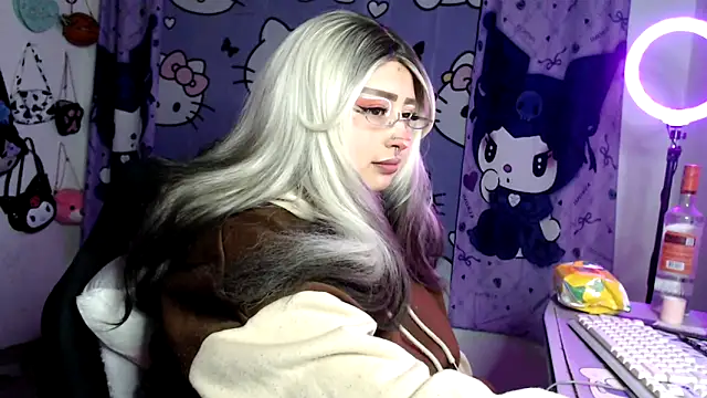 lussyevans24 online show from 04-08-26, 03:08