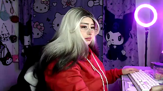 lussyevans24 online show from 03-28-26, 01:06