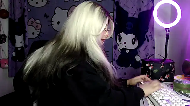 lussyevans24 online show from 04-01-26, 01:30