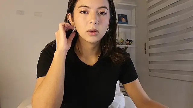 lissi S online show from 10-06-25, 01:29