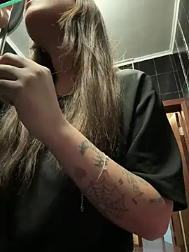 Kim SLO online show from 02-06-26, 05:42