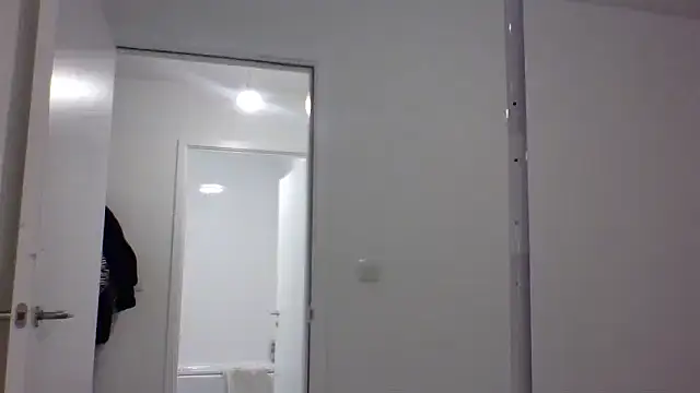 Cinderella Jewels  online show from 11-05-25, 09:40