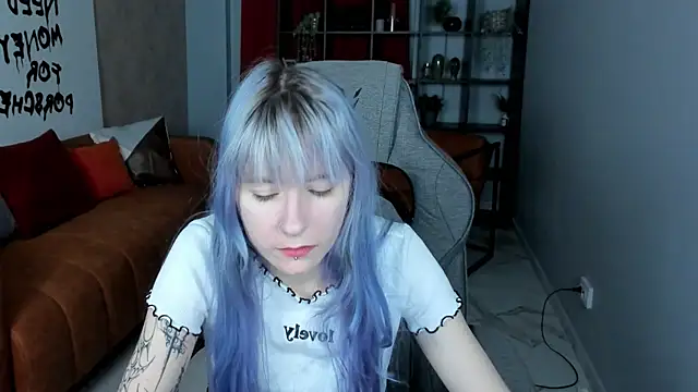 LexiWenford online show from 12-22-25, 02:55