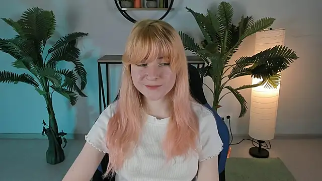 LexiWenford online show from 03-11-25, 05:46