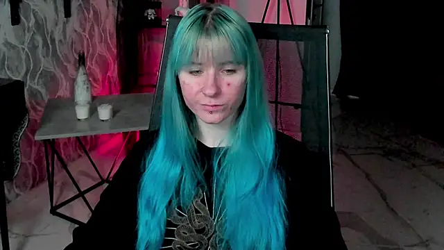 LexiWenford online show from 10-10-25, 02:45