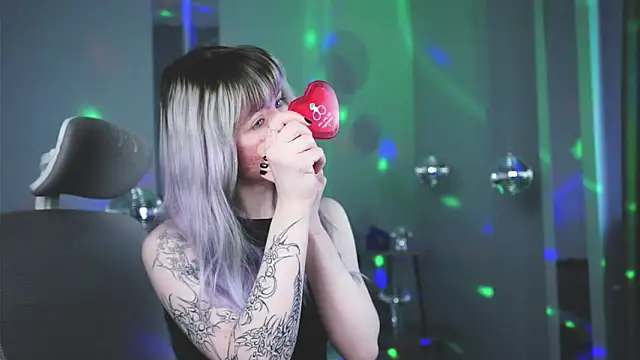 LexiWenford online show from 03-24-26, 03:06