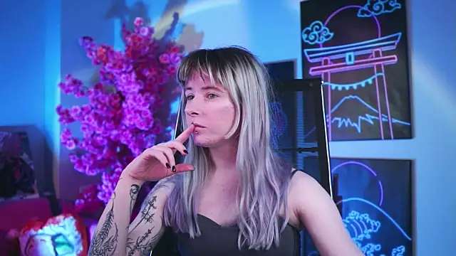 LexiWenford online show from 04-03-26, 03:13