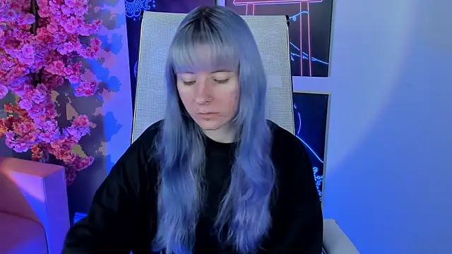 LexiWenford online show from 12-17-25, 03:22