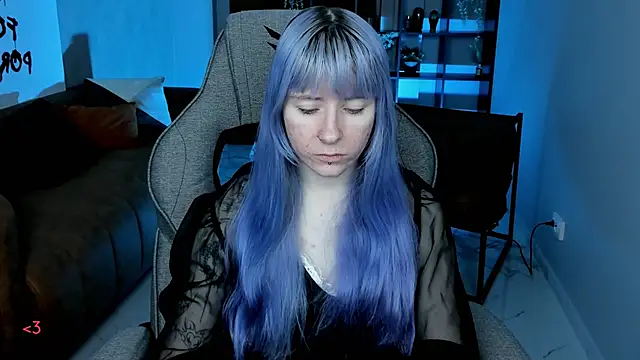 LexiWenford online show from 12-15-25, 03:23