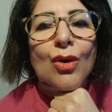 Viola8p online show from 11-28-25, 03:23