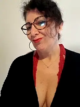 Viola8p online show from 12-19-25, 10:50