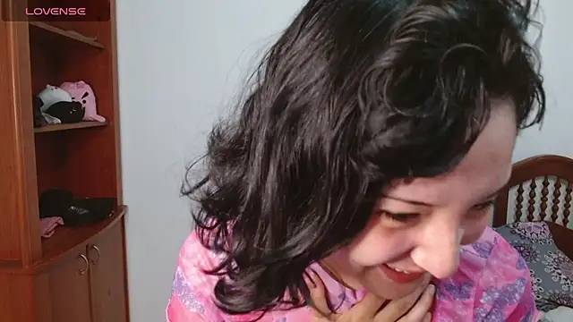 alexaa08 online show from 10-07-25, 01:45