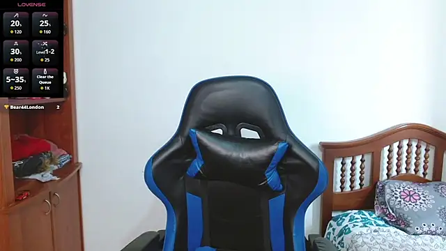 alexaa08 online show from 10-29-25, 02:05