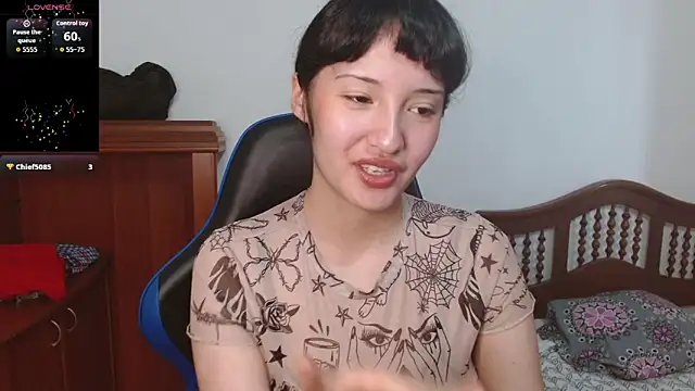 alexaa08 online show from 12-04-25, 12:59