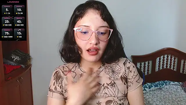 alexaa08 online show from 11-06-25, 01:15