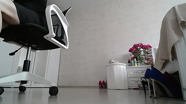 Snapshot of Devil_Goddess chatting on 05-25-26, 10:47 Devil Goddess online show from 05-25-26, 10:47