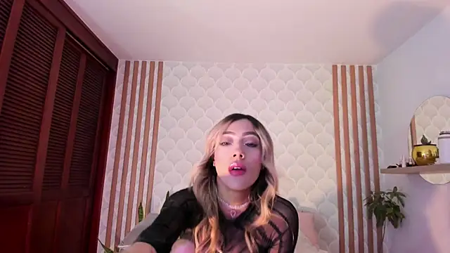 Snapshot of PamelaReall chatting on 06-27-26, 11:05 PamelaReall online show from 06-27-26, 11:05