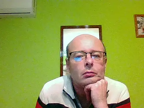 Tiger202441 online show from 11-26-25, 06:41