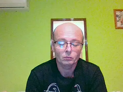 Tiger202441 online show from 11-16-25, 10:02