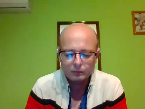 Tiger202441 online show from 10-17-25, 08:54