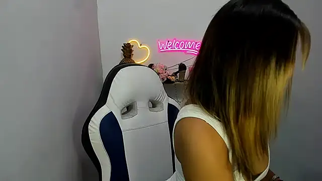 Snapshot of Dona_Tela chatting on 03-30-26, 07:04 Dona Tela online show from 03-30-26, 07:04