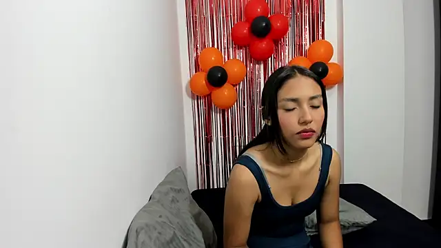 monse 02 online show from 11-03-25, 01:37