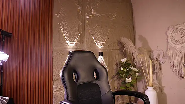 DannSaenz online show from 07-10-26, 04:51
