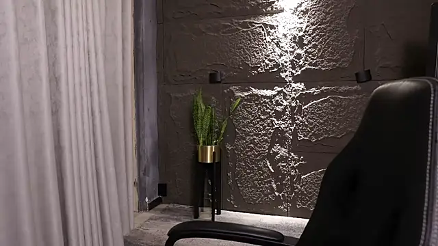 DannSaenz online show from 05-09-26, 01:58