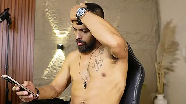 DannSaenz online show from 05-26-26, 01:42