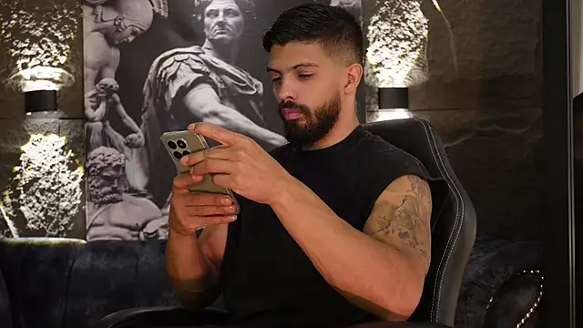 DannSaenz online show from 02-15-26, 04:39