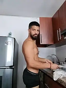 DannSaenz online show from 07-25-26, 07:42