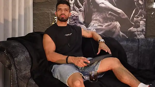 DannSaenz online show from 11-26-25, 08:42