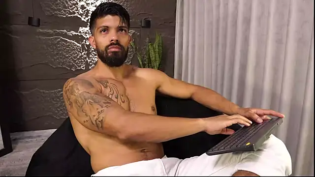 DannSaenz online show from 05-01-26, 05:07