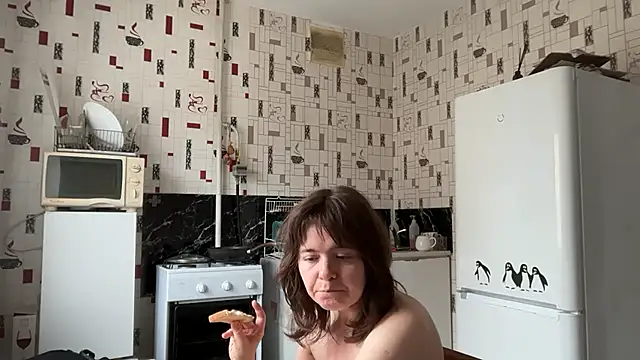 Diamond Tyler online show from 07-10-26, 05:18