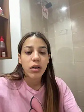 DanielaSaenz0 online show from 11-04-25, 03:32