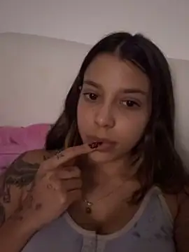 DanielaSaenz0 online show from 04-09-26, 02:35