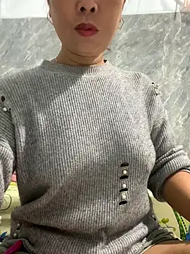 Linaannn online show from 11-25-25, 11:37